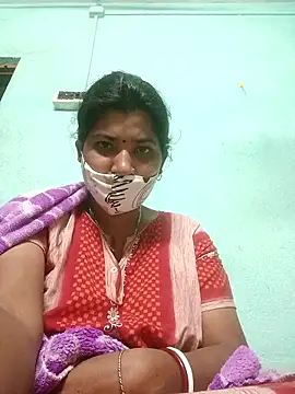 Snapshot of Monisha9876 chatting on 01/07/26, 11:45 Monisha9876 online show from 01/07/26, 11:45