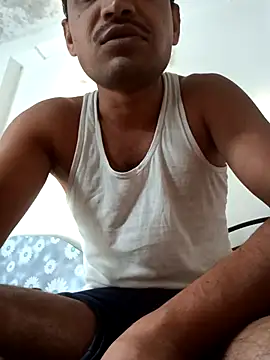 HotteboyShubh online show from 02/21/26, 04:24