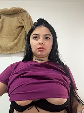 Mia  Bloom online show from 02/05/26, 12:43