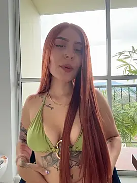 alesziarose  online show from 03/17/26, 10:02