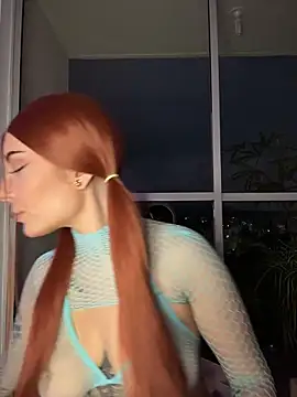 alesziarose  online show from 03/30/26, 11:39