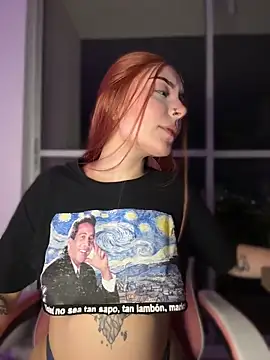 alesziarose  online show from 04/12/26, 12:37