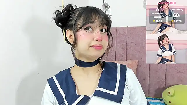 Snapshot of little_dolly3 chatting on 01/18/26, 04:16 little dolly3 online show from 01/18/26, 04:16