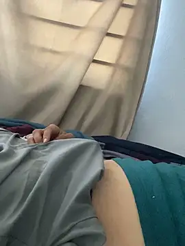 Snapshot of rulor69 chatting on 03/04/26, 12:27 rulor69 online show from 03/04/26, 12:27