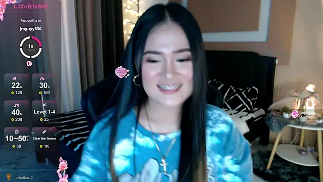 Snapshot of simplykhate chatting on 05/23/26, 03:45 simplykhate online show from 05/23/26, 03:45