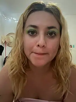 Lililuxx online show from 03/04/26, 07:36