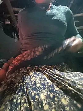 Snapshot of Queen_chayna chatting on 02/01/26, 02:26 Queen chayna online show from 02/01/26, 02:26