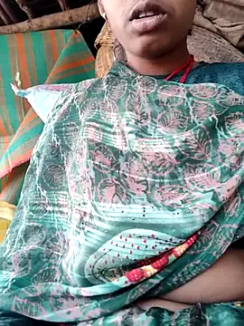 Snapshot of Queen_chayna chatting on 02/20/26, 03:36 Queen chayna online show from 02/20/26, 03:36