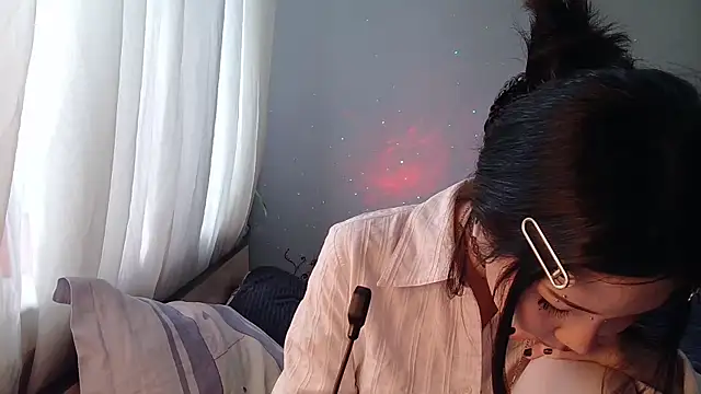 AprilOnilll online show from 01/07/26, 07:33