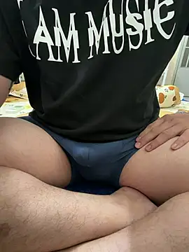 Snapshot of namhihi23 chatting on 06/29/26, 09:37 namhihi23 online show from 06/29/26, 09:37