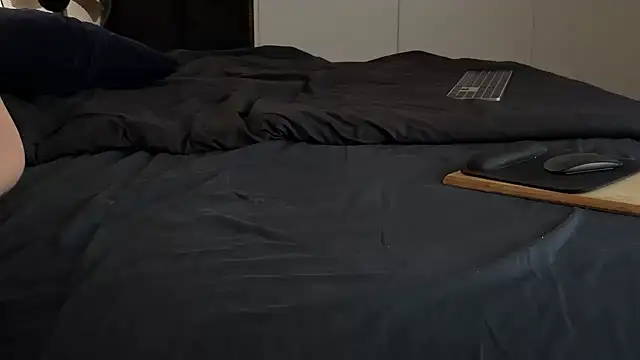 adelaide2026 online show from 03/26/26, 03:45