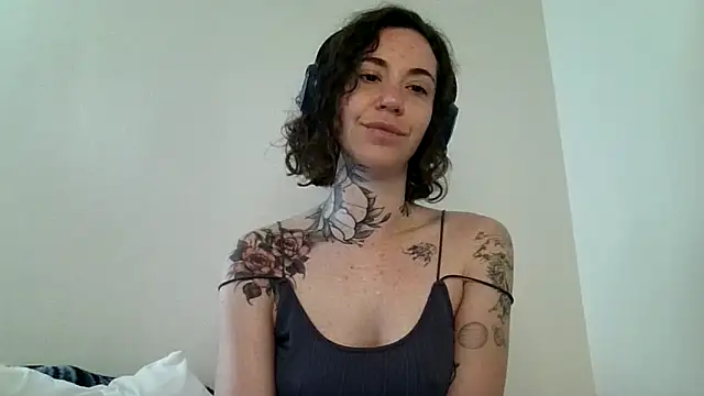 Dirty Pink online show from 04/02/26, 08:34