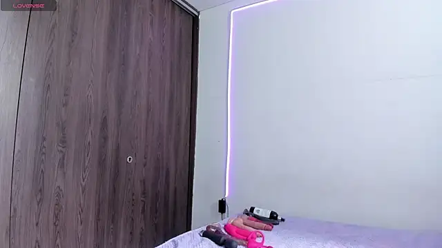 maazikeenx online show from 04/10/26, 02:11