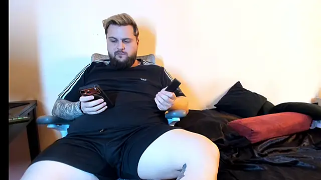 ashtondel online show from 04/05/26, 02:03