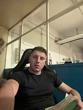 allee2206 online show from 08/01/26, 09:46