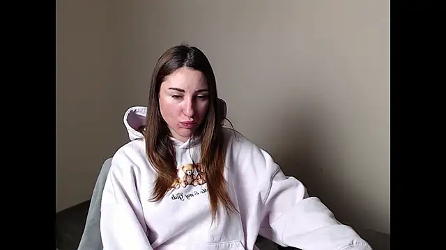 cammila horn online show from 02/03/26, 06:11