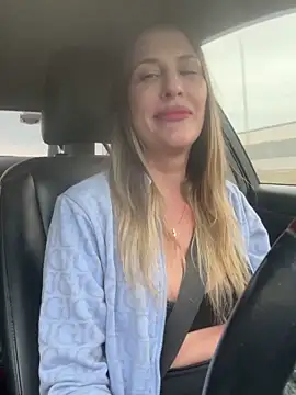 IssabelXO online show from 03/30/26, 02:18