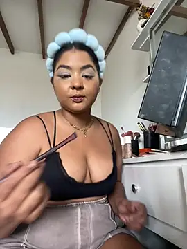 Snapshot of Isabella_Belmont chatting on 01/08/26, 06:32 Isabella Belmont online show from 01/08/26, 06:32