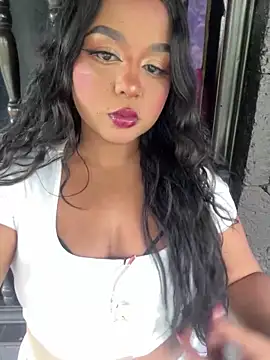 Isabella Belmont online show from 02/03/26, 09:09