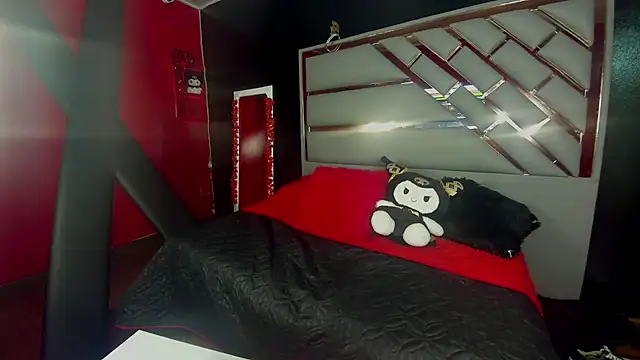 Mia Miller001 online show from 02/19/26, 07:21