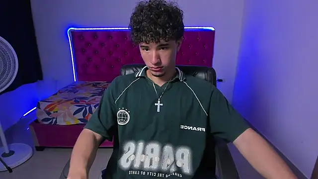 Snapshot of jean_burns chatting on 02/14/26, 07:10 jean burns online show from 02/14/26, 07:10