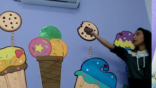 skinnysexzara18 online show from 02/09/26, 01:31