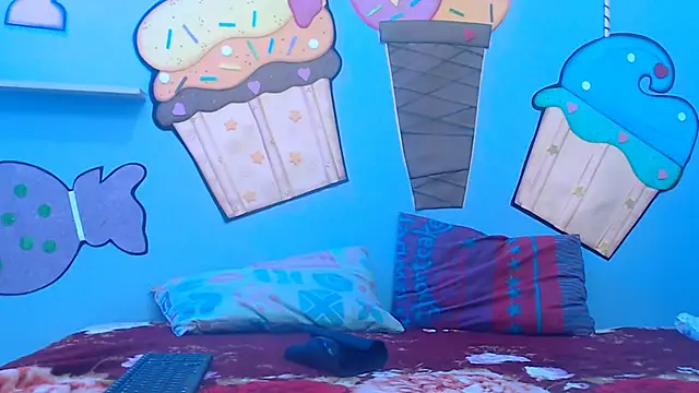 skinnysexzara18 online show from 02/22/26, 01:29