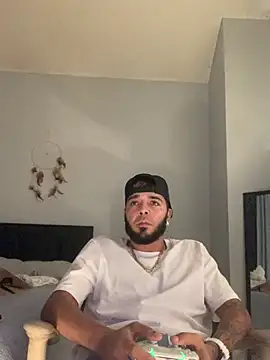 Snapshot of PRBoricua787 chatting on 01/15/26, 05:56 PRBoricua787 online show from 01/15/26, 05:56