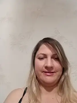 Stephania77727 online show from 01/09/26, 05:37