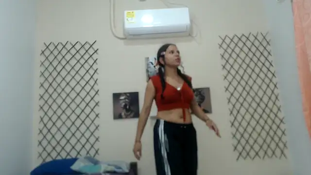 marcelasweet457 online show from 05/19/26, 12:05
