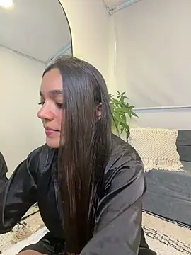 EVA WILD1 online show from 02/13/26, 09:33