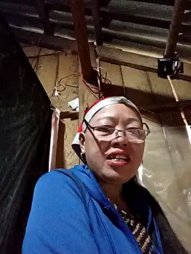 Agnes-baby online show from 03/18/26, 11:30