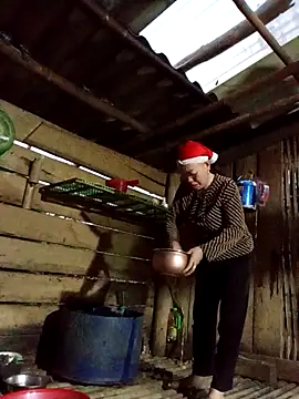 Agnes-baby online show from 04/13/26, 11:37