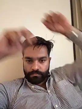 Snapshot of Rahil_94 chatting on 05/31/26, 09:49 Rahil 94 online show from 05/31/26, 09:49