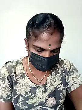 Snapshot of Tamil_Maha69 chatting on 02/23/26, 05:05 Tamil Maha69 online show from 02/23/26, 05:05