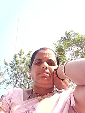 Manvi hote online show from 01/13/26, 09:25