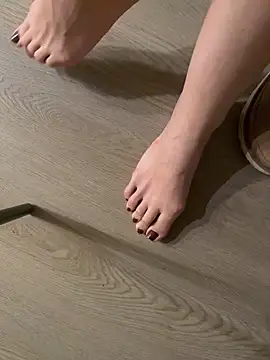 leshowcho online show from 02/25/26, 09:46