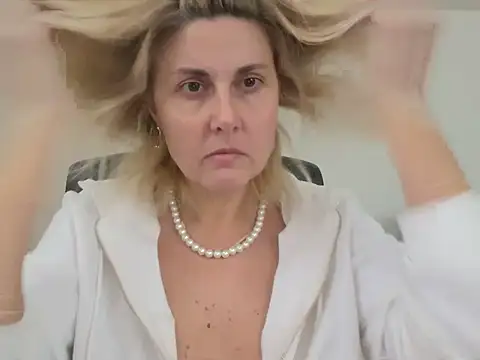 Amelia9798 online show from 01/06/26, 09:46