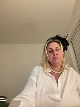 Amelia9798 online show from 01/16/26, 08:35