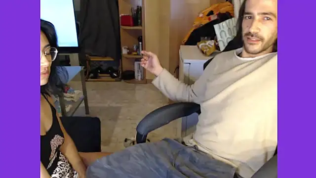 Snapshot of Blackroseyzeus chatting on 01/11/26, 05:40 Blackroseyzeus online show from 01/11/26, 05:40