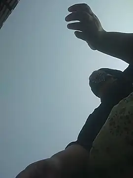 momo loves online show from 02/03/26, 04:21