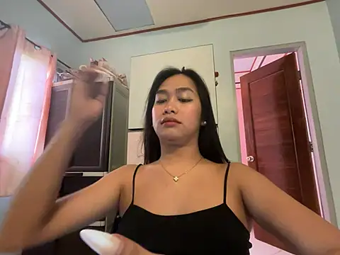 Snapshot of Mira_Janee chatting on 02/07/26, 03:43 Mira Janee online show from 02/07/26, 03:43