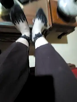 Snapshot of LINSA20 chatting on 01/13/26, 12:54 LINSA20 online show from 01/13/26, 12:54