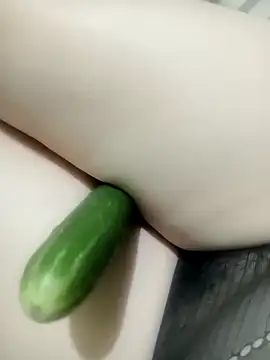 Snapshot of LINSA20 chatting on 02/04/26, 03:07 LINSA20 online show from 02/04/26, 03:07