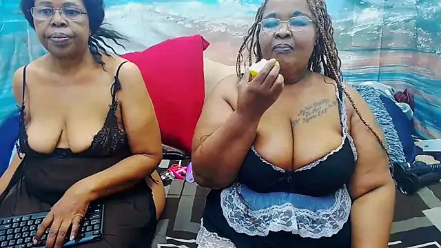 SEXY MATURExx online show from 06/21/26, 04:42