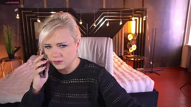 CrystalVibe online show from 03/08/26, 06:17