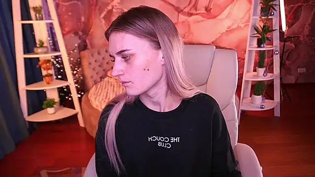 DiamondNina online show from 03/17/26, 07:33