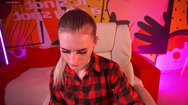 DiamondNina online show from 03/24/26, 08:03