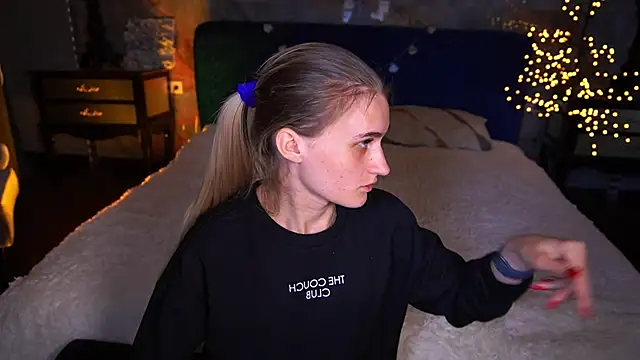 DiamondNina online show from 04/13/26, 01:27