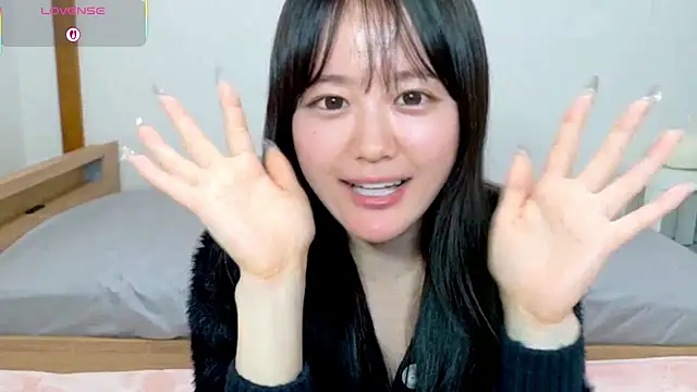 Snapshot of hani-chan chatting on 02/22/26, 12:47 hani-chan online show from 02/22/26, 12:47